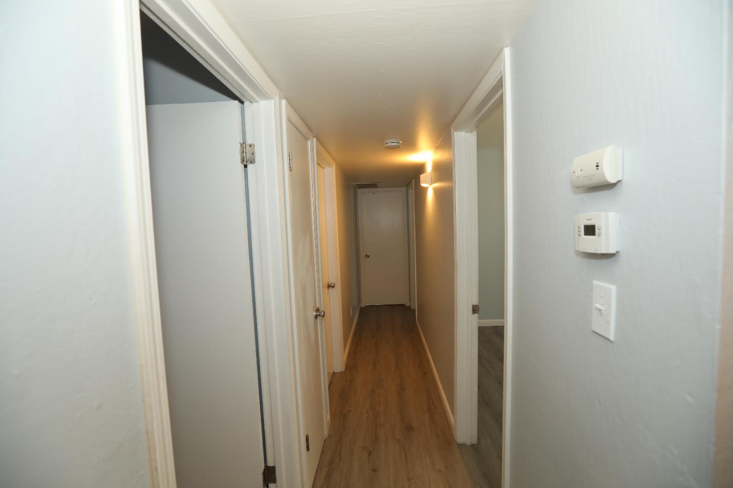 2343 Thompson Way Sacramento, CA 95822 - Photo 14 of 22