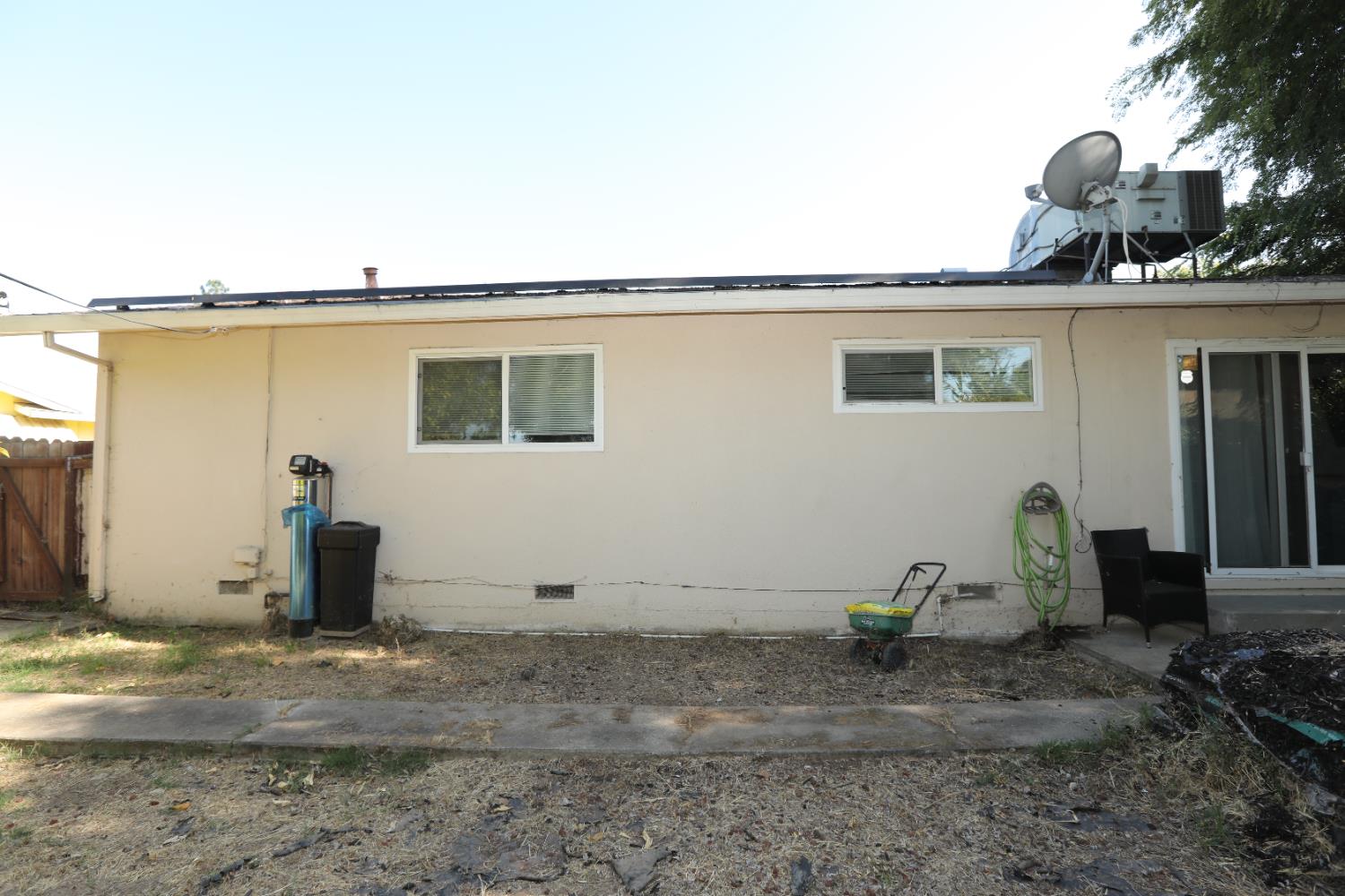 2343 Thompson Way Sacramento, CA 95822 - Photo 20 of 22