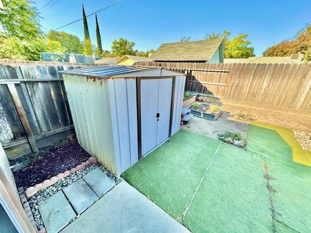 2045 Celeste Drive Modesto, CA 95355 - Photo 22 of 48