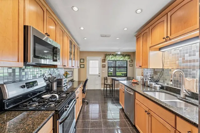 $399,500 | 8140 Terrace Garden Drive North, Unit 103, St. Petersburg, FL 33709