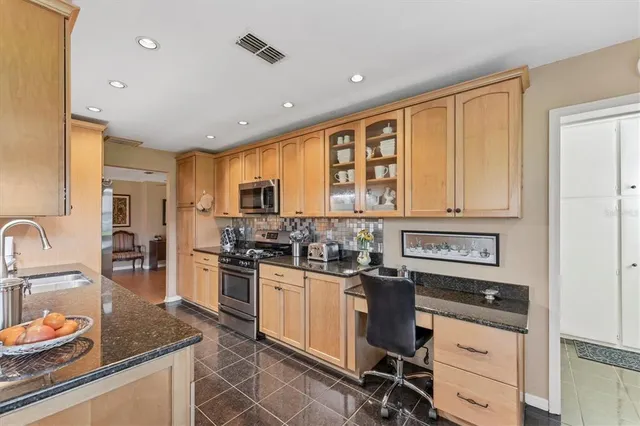 $399,500 | 8140 Terrace Garden Drive North, Unit 103, St. Petersburg, FL 33709