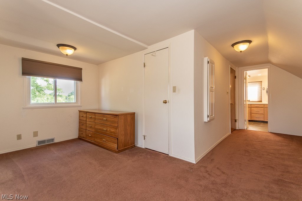 4996 Emmet Road Cleveland, OH 44124 - Photo 22 of 34 Gallery Image 22