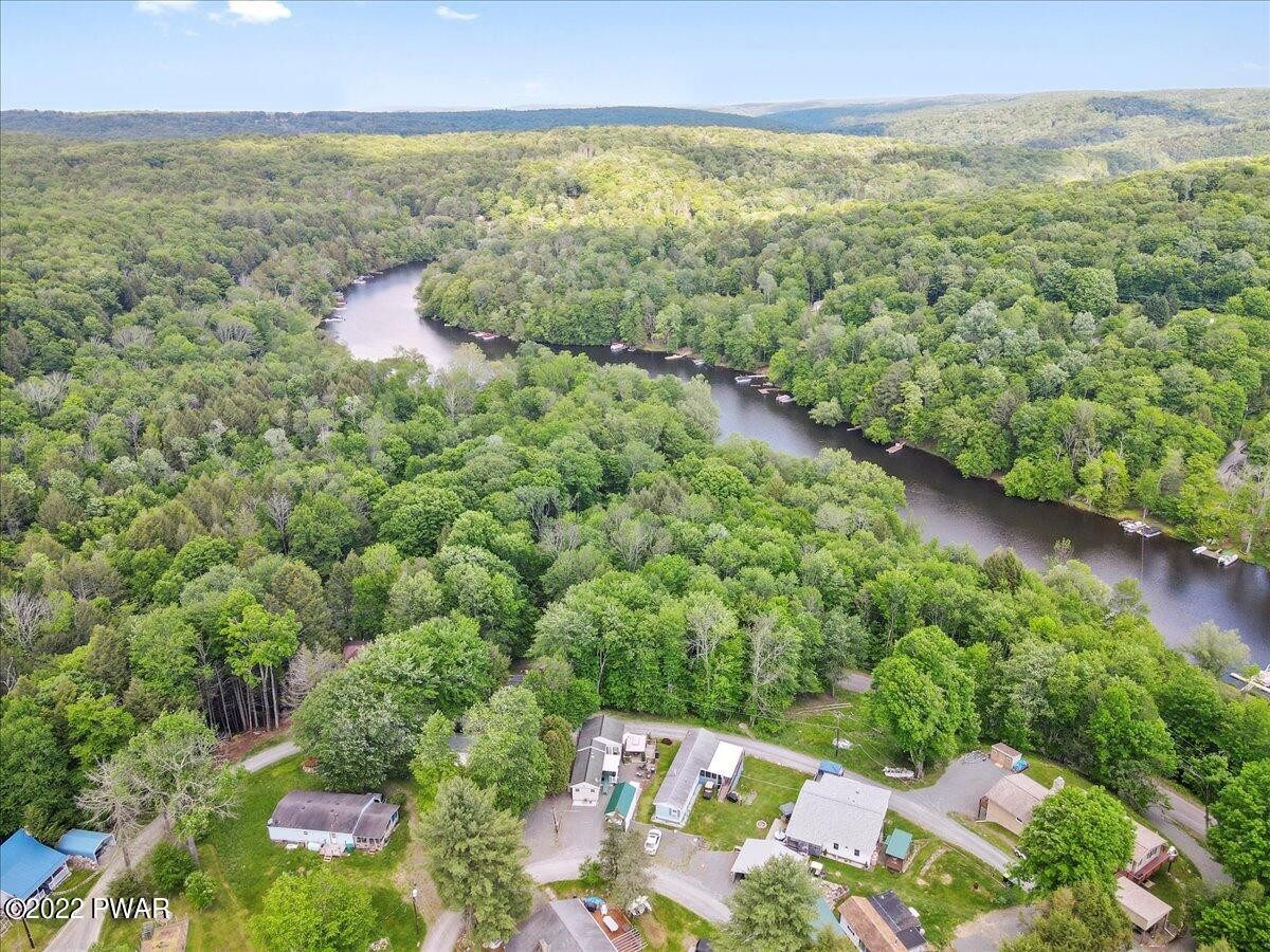 33 Hilltop Road Lake Ariel, PA 18436 - Photo 32 of 36 37-Photo_6816617_DJI_873_jpg_6780850_0_2
