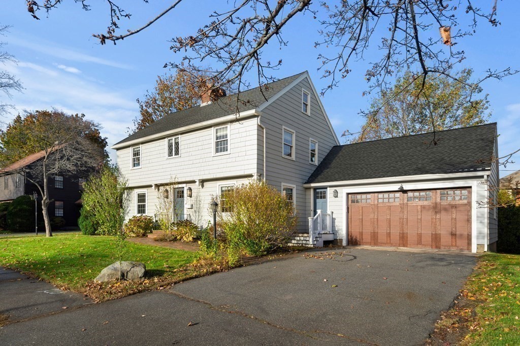 20 Shetland Road Marblehead, MA 01945 - Photo 4 of 40 front view of a house with a street