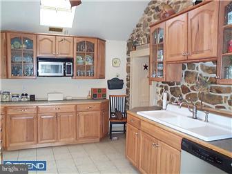 410 Corner Ketch Road Downingtown, PA 19335 - Photo 4 of 12 Gallery Image 4
