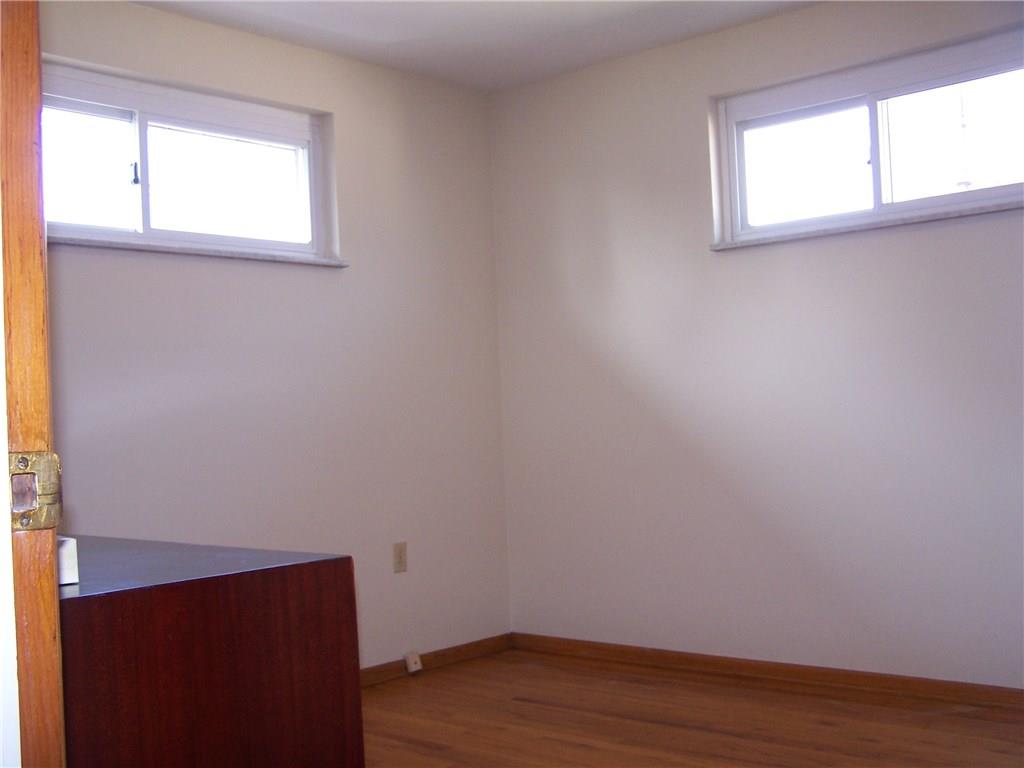 213 Erwin Place McKees Rocks, PA 15136 - Photo 11 of 23 Gallery Image 11