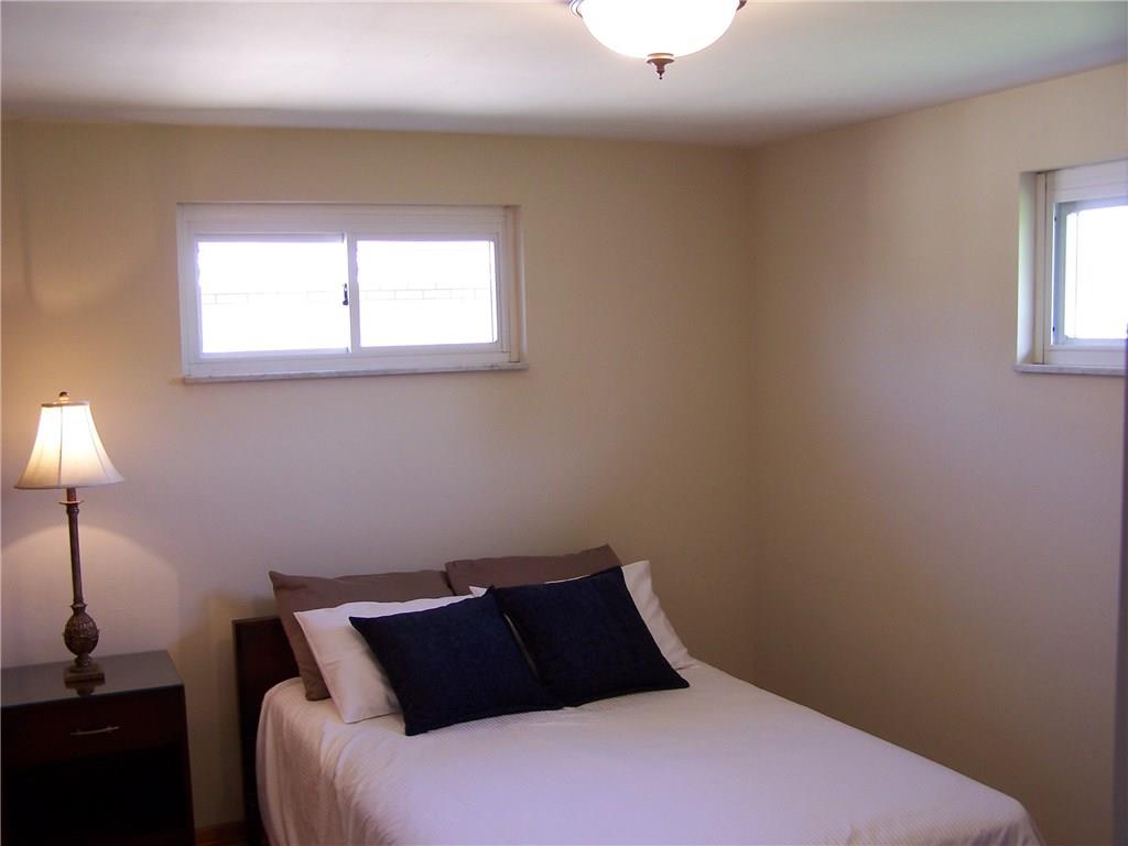 213 Erwin Place McKees Rocks, PA 15136 - Photo 10 of 23 Gallery Image 10