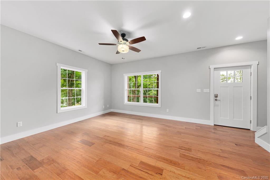 410 Ridge Street Candler, NC 28715 - Photo 18 of 40 Gallery Image 18