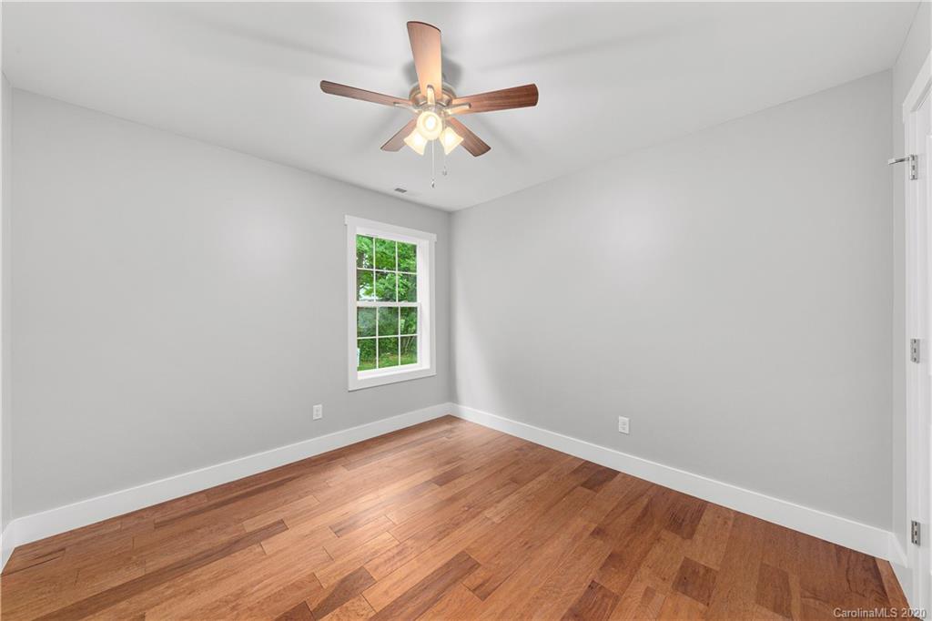 410 Ridge Street Candler, NC 28715 - Photo 21 of 40 Gallery Image 21