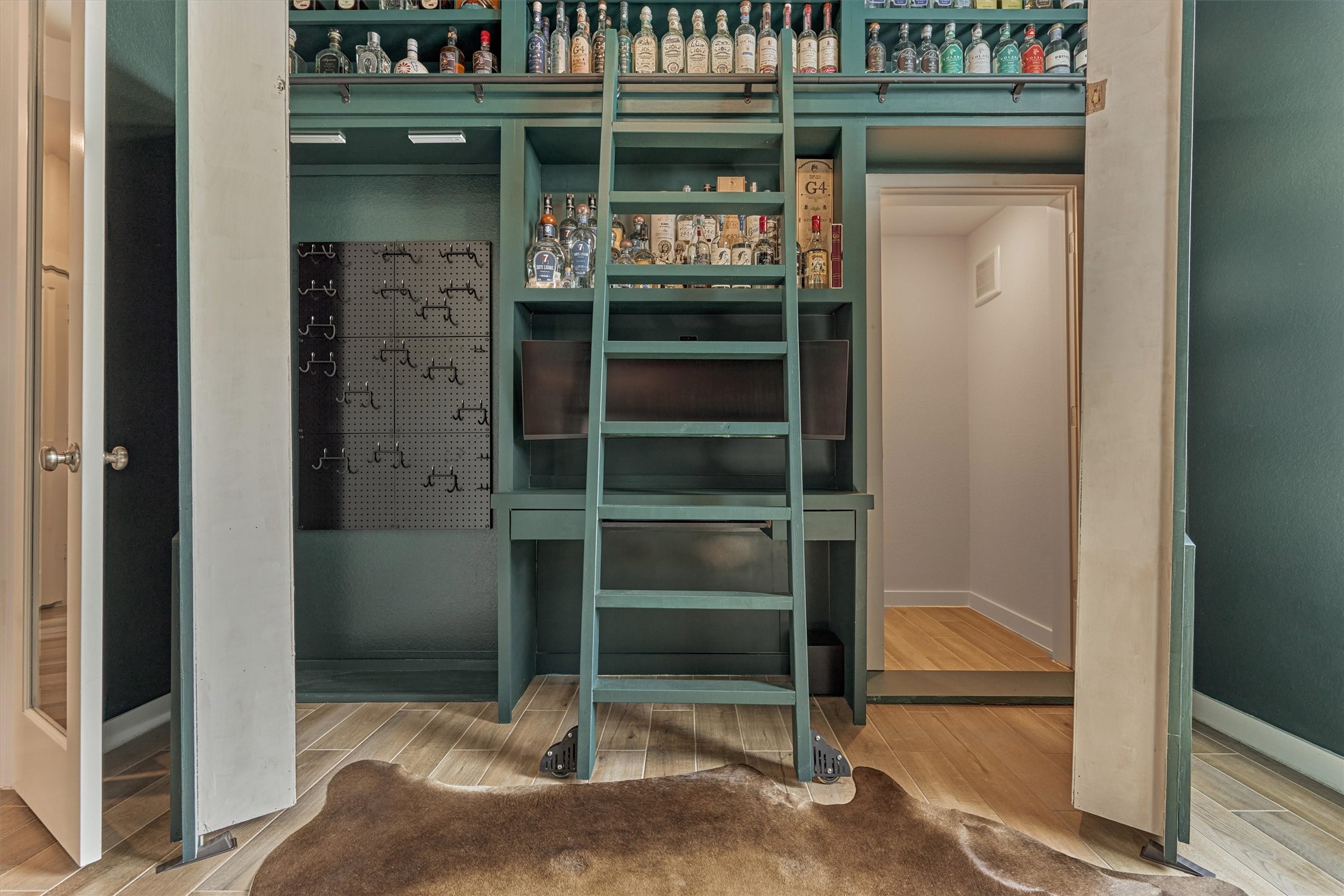 335 Samuels Link Lane Montgomery, TX 77316 - Photo 8 of 45 a view of an entrance to other room