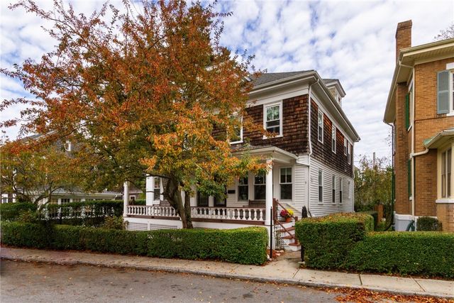 $3,300 | 6 Marin Street, Unit 6, Newport, RI 02840