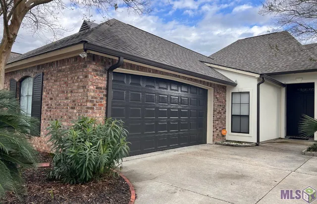 $320,000 | 9504 Country Lake Drive, Baton Rouge, LA 70817