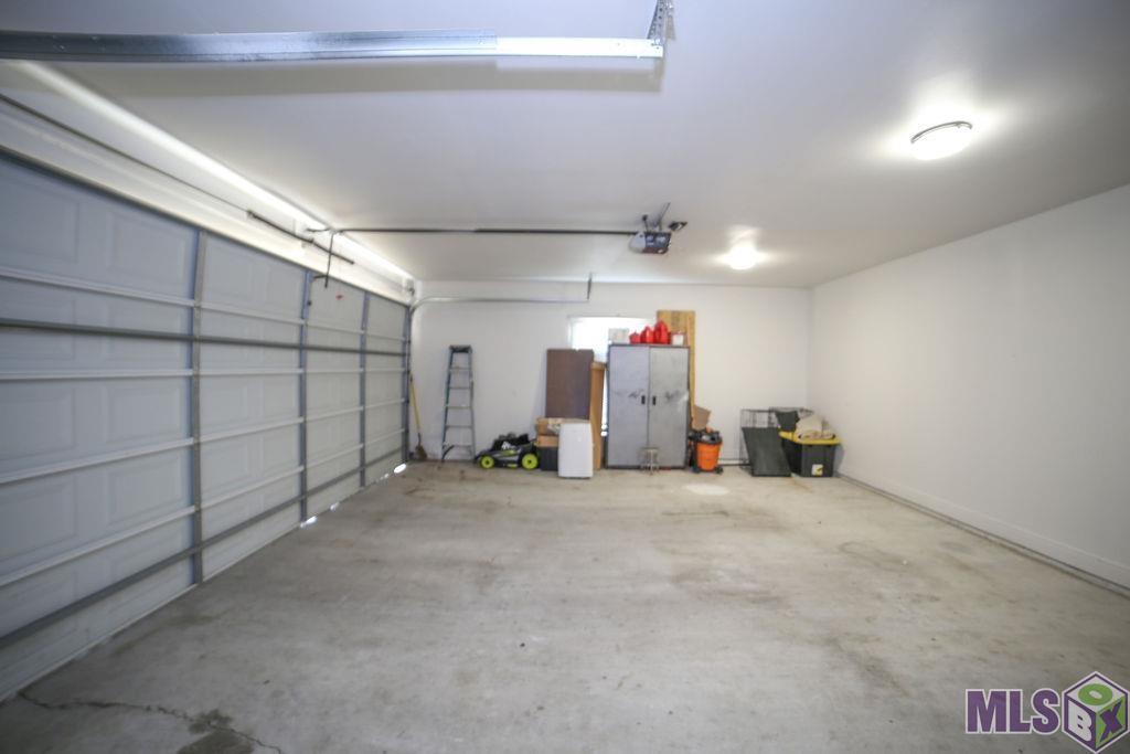 9504 Country Lake Drive Baton Rouge, LA 70817 - Photo 14 of 28