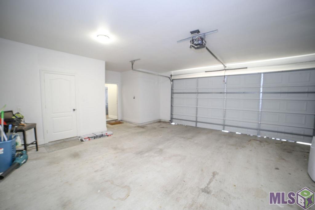 9504 Country Lake Drive Baton Rouge, LA 70817 - Photo 15 of 28