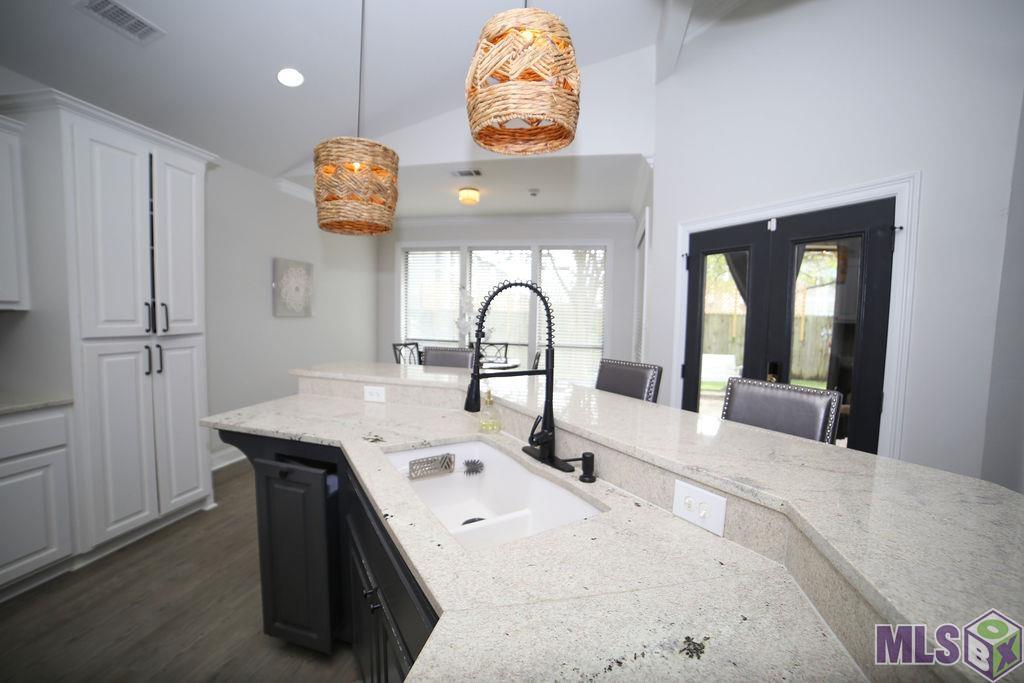 9504 Country Lake Drive Baton Rouge, LA 70817 - Photo 10 of 28