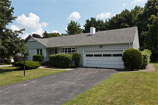142 Pleasant Street Lexington, MA 02421 - Photo 1 of 29 Gallery Image 1