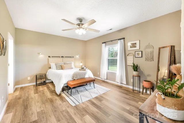 $380,000 | 41 Utah Mountain Road, Waynesville, NC 28785