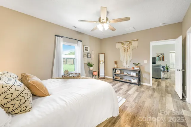 $380,000 | 41 Utah Mountain Road, Waynesville, NC 28785