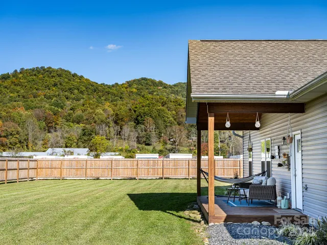 $380,000 | 41 Utah Mountain Road, Waynesville, NC 28785