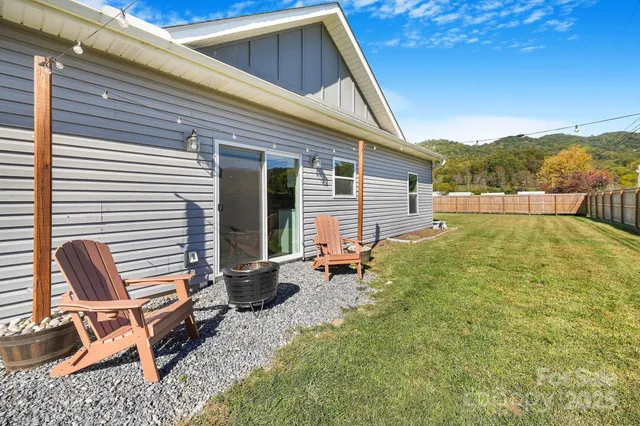 $380,000 | 41 Utah Mountain Road, Waynesville, NC 28785