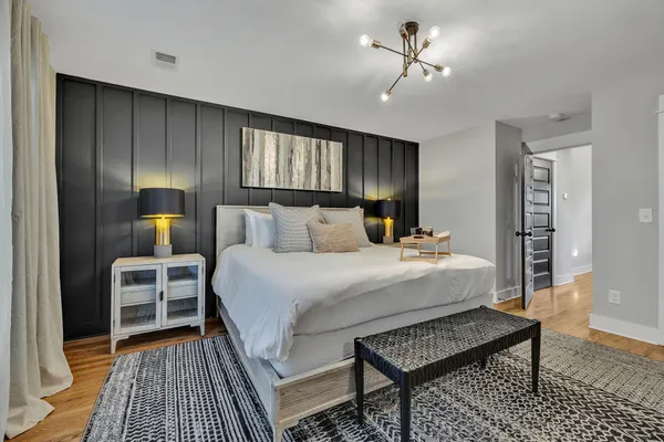 $6,500 | 611 21st Avenue North, Nashville, TN 37203