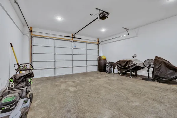 $6,500 | 611 21st Avenue North, Nashville, TN 37203