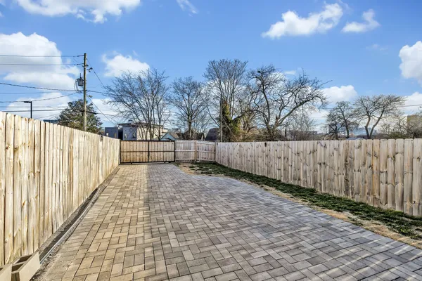 $6,500 | 611 21st Avenue North, Nashville, TN 37203