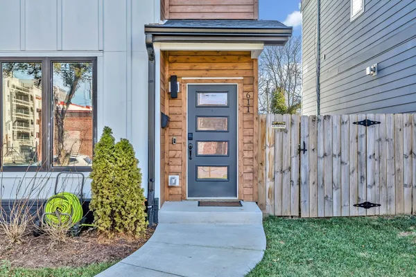 $6,500 | 611 21st Avenue North, Nashville, TN 37203