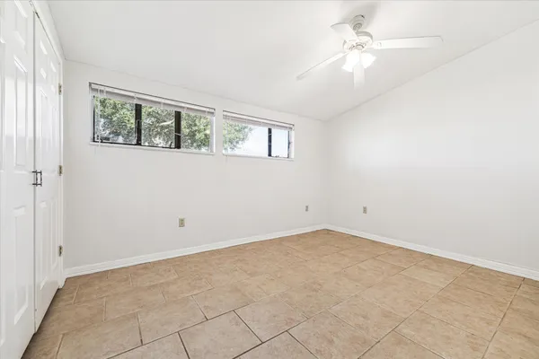 $2,250 | 5125 Maple Street, Bellaire, TX 77401