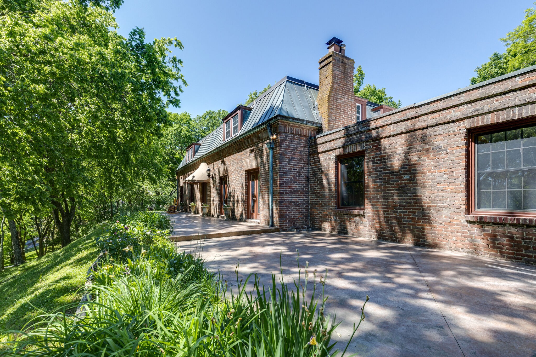 6603 Fox Hollow Road Nashville, TN 37205 - Photo 8 of 49 Gallery Image 8