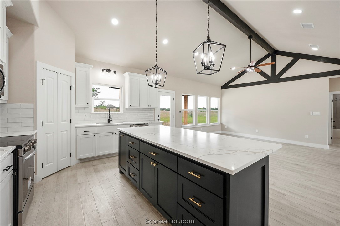 4432 Collton Lane Franklin, TX 77856 - Photo 10 of 28