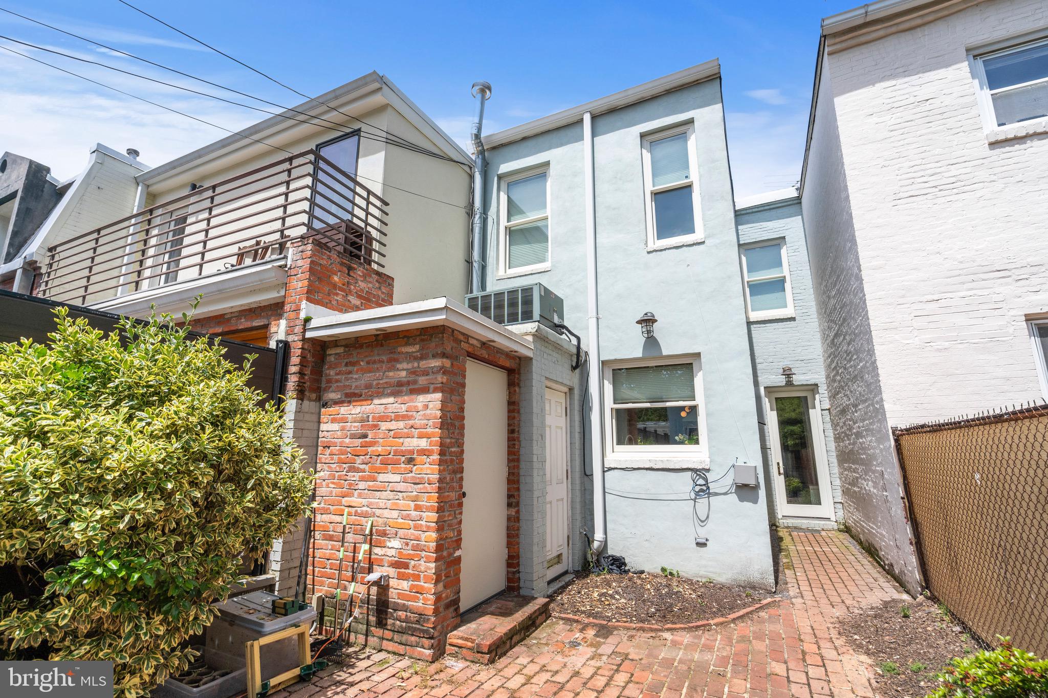 127 D Street Southeast Washington, DC 20003 - Photo 34 of 35