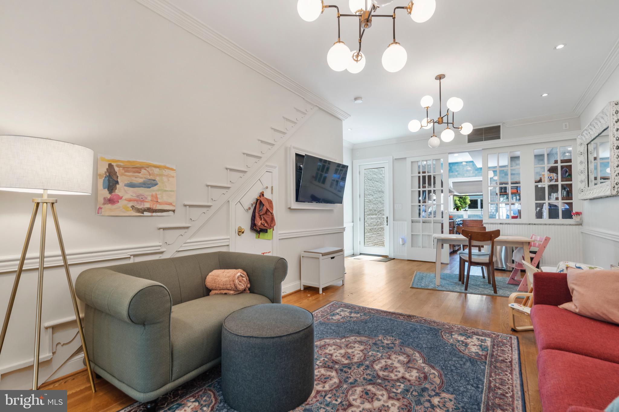 127 D Street Southeast Washington, DC 20003 - Photo 6 of 35