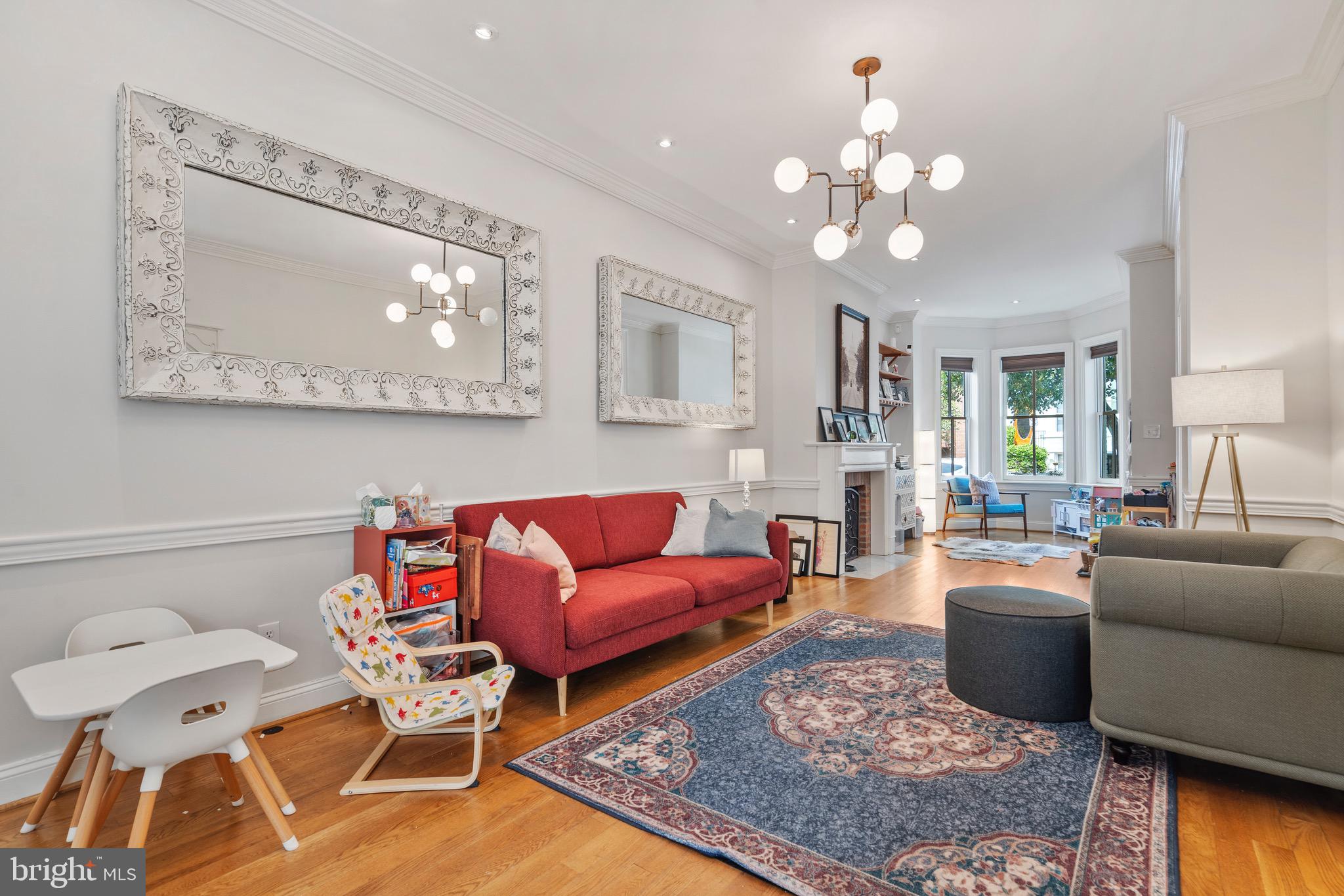 127 D Street Southeast Washington, DC 20003 - Photo 7 of 35