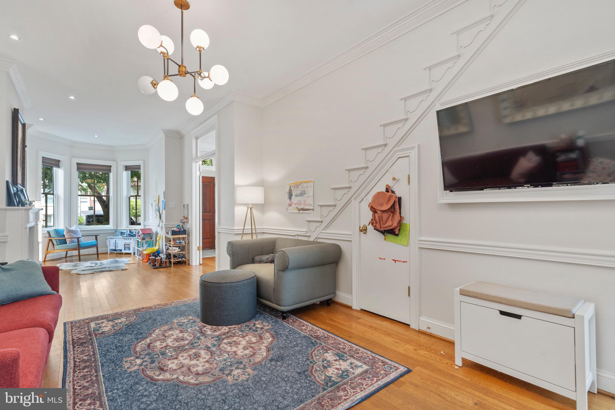 127 D Street Southeast Washington, DC 20003 - Photo 8 of 35