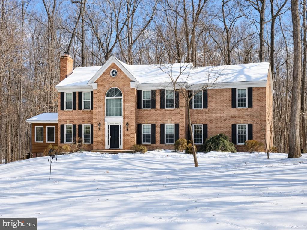 Gorgeous Colonial on 5 lovely acres!
