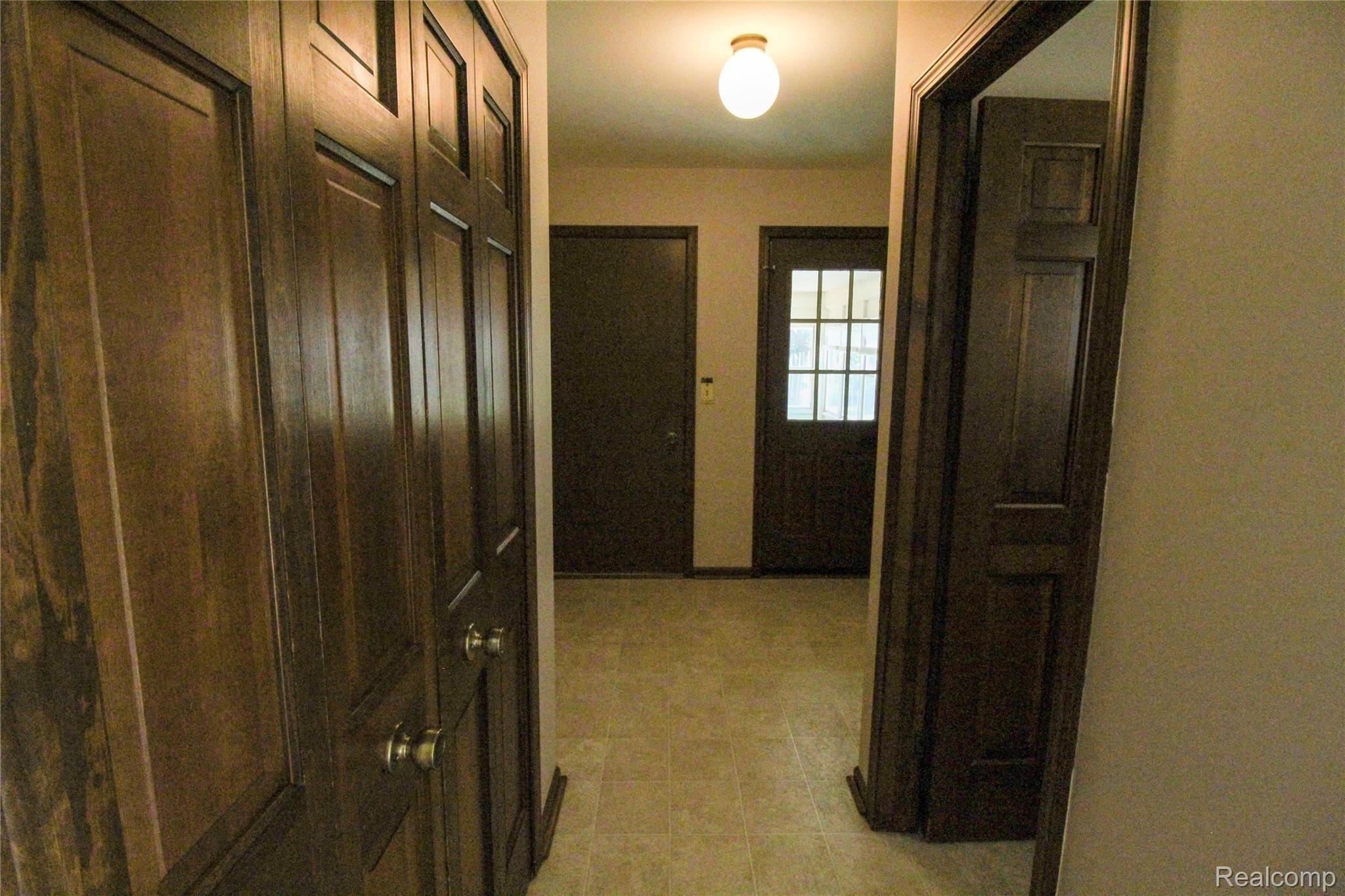 9032 East Bristol Road Davison, MI 48423 - Photo 36 of 62 Mud Room.jpg