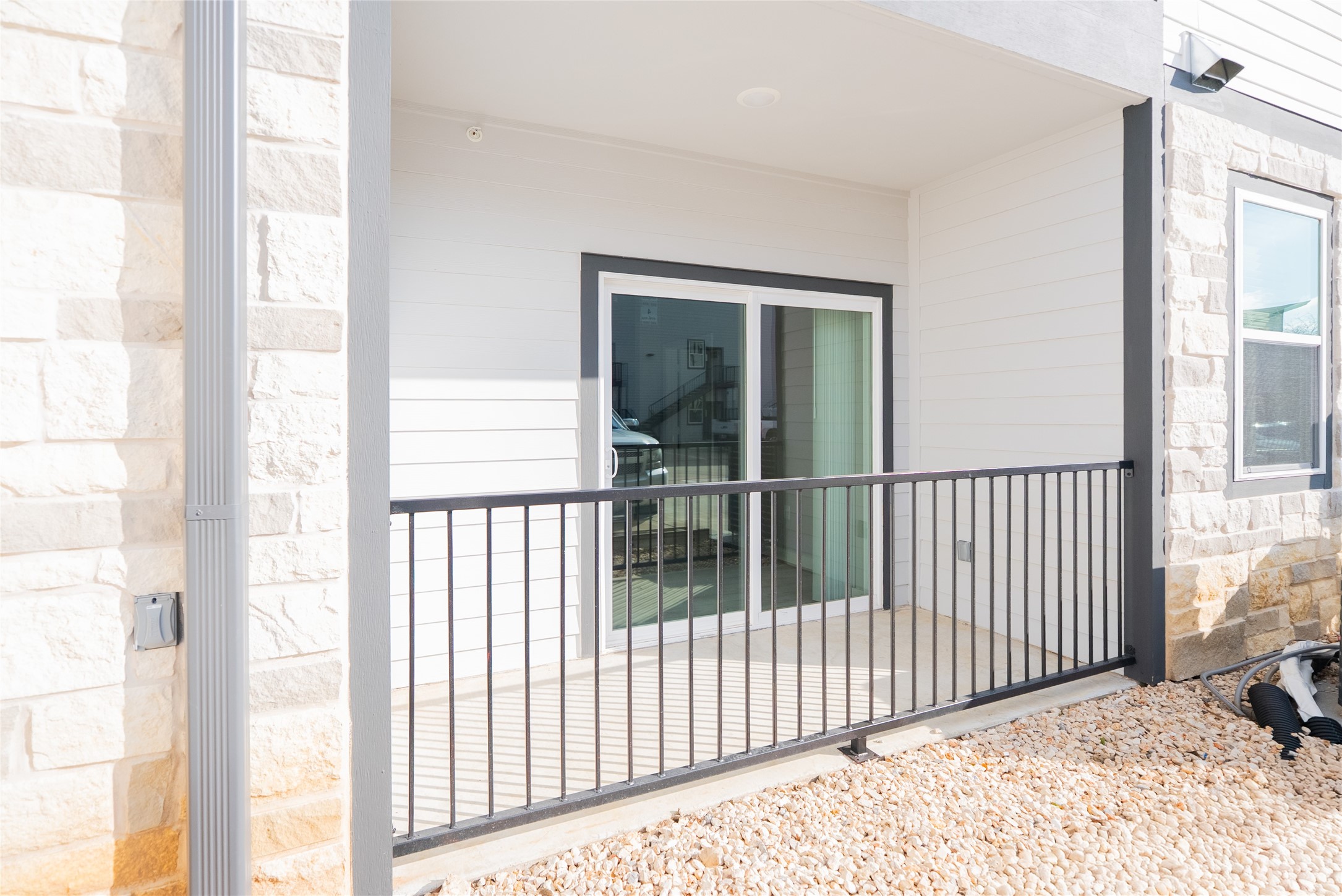 2101 Reinke Road, Unit 8212 Waller, TX 77484 - Photo 26 of 33 a view of a balcony