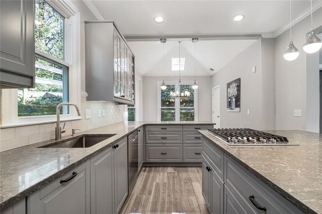 2130 Briarlake Trace Atlanta, GA 30345 - Photo 12 of 50