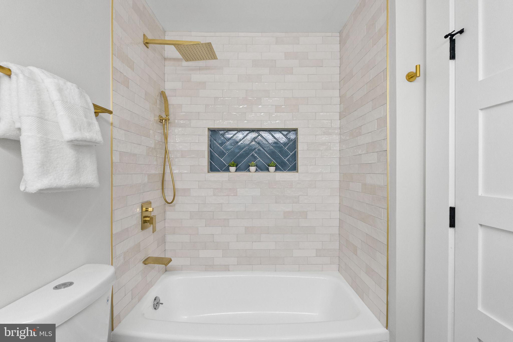 8201 Hamilton Spring Court Bethesda, MD 20817 - Photo 49 of 66