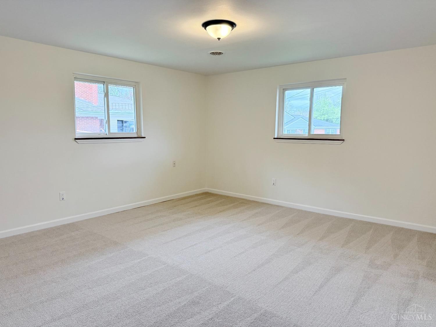 2866 Ranlyn Court Cincinnati, OH 45239 - Photo 11 of 18 Gallery Image 11