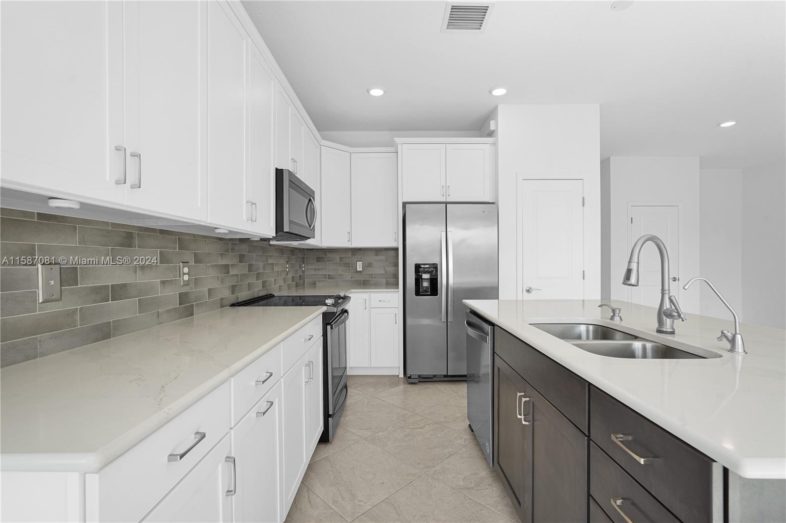 1595 Trailhead Terrace Hollywood, FL 33021 - Photo 7 of 49