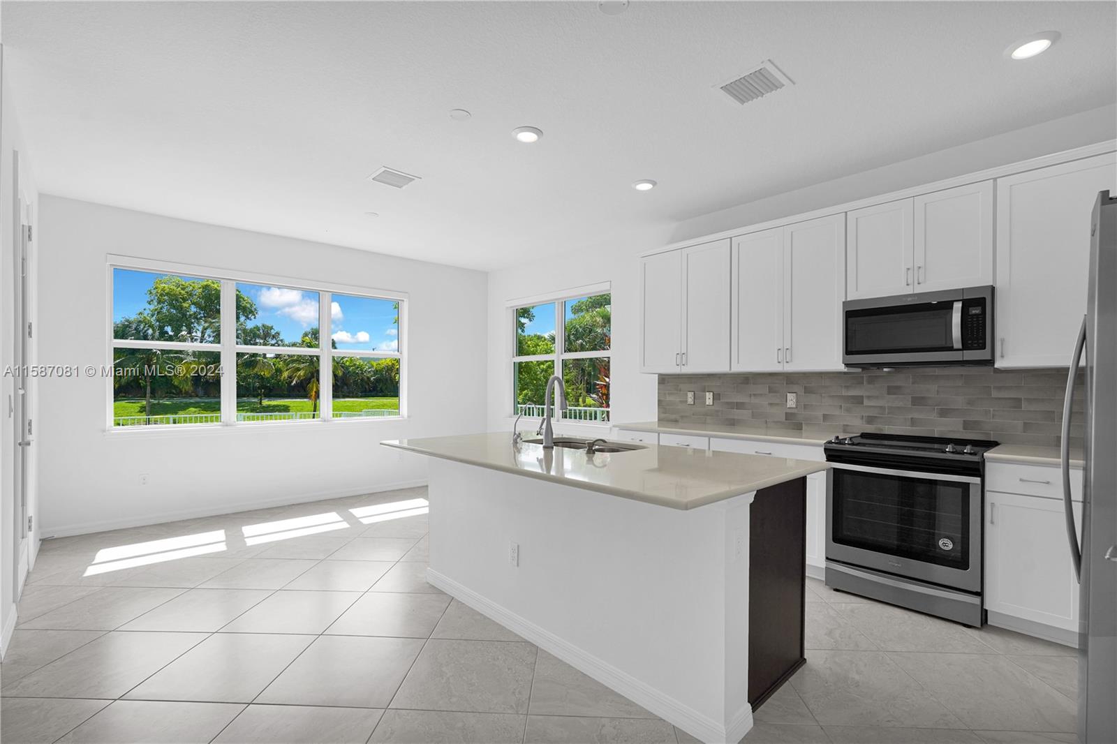 1595 Trailhead Terrace Hollywood, FL 33021 - Photo 9 of 49
