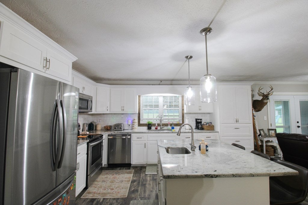 6341 Old Union Road Adel, GA 31620 - Photo 5 of 42 Gallery Image 5