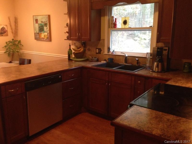 27091 Village Drive Tega Cay, SC 29708 - Photo 8 of 19
