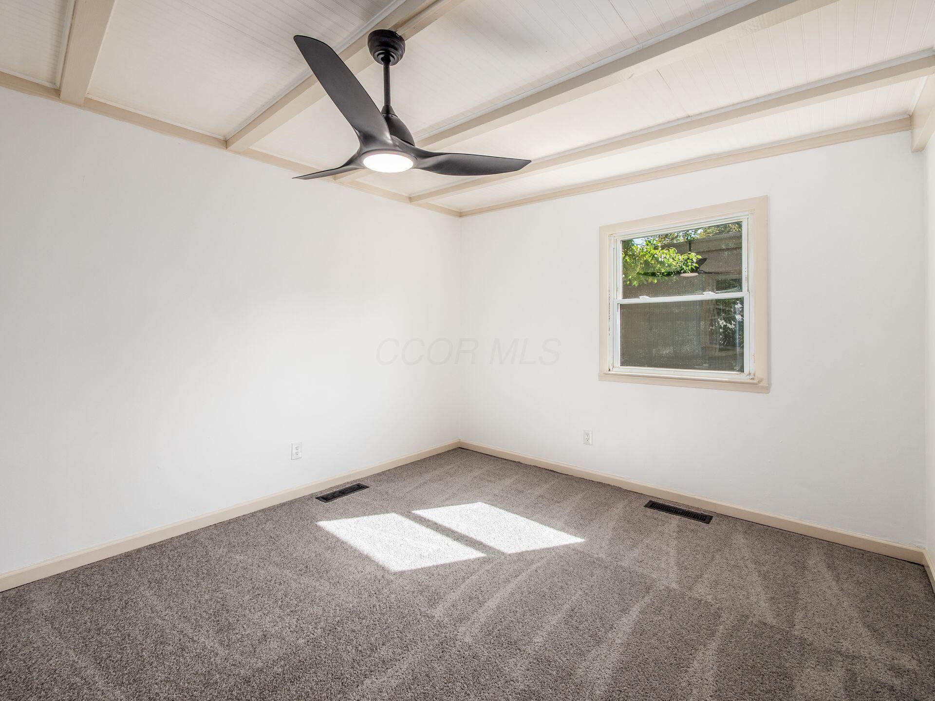 2458 Edgevale Road Columbus, OH 43221 - Photo 26 of 34