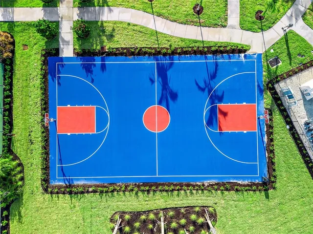 a view of a tennis court