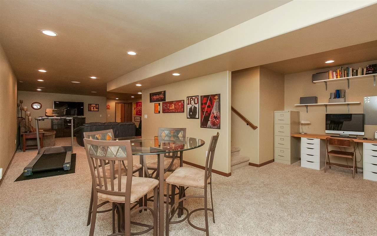 309 Raleigh Lane Marion, IA 52302 - Photo 6 of 20 Gallery Image 6