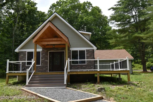 $339,000 | 108 Stag Court, Bushkill, PA 18324