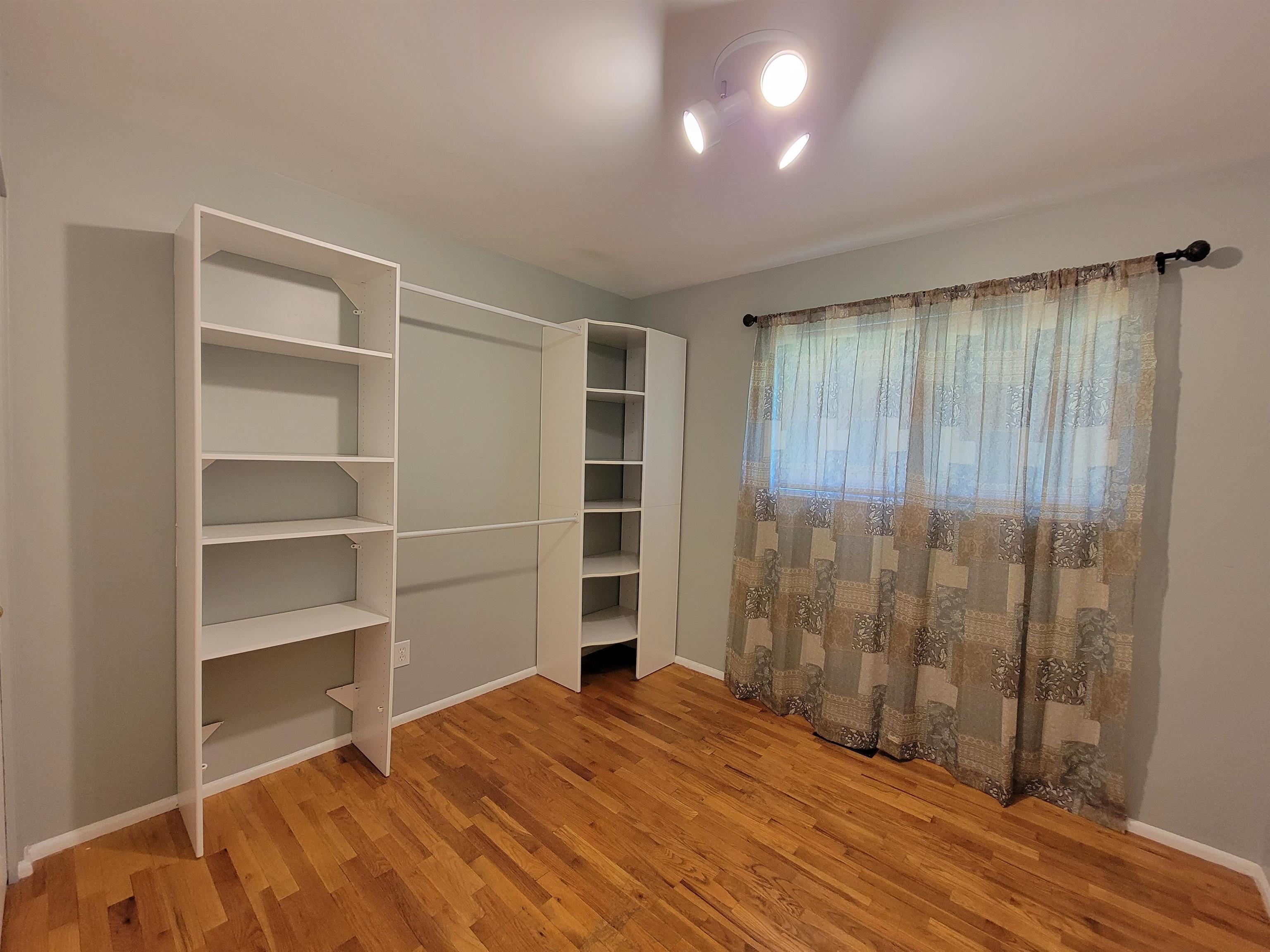 522 Walnut Street Flushing, MI 48433 - Photo 13 of 34 50142498-a95ba747-4aac-4712-a036-daf91f3a2683.JPG